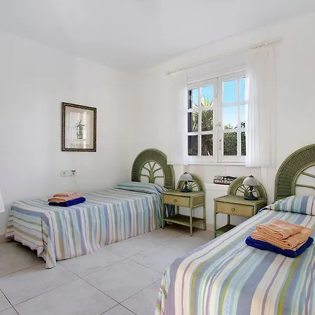 Puerto Chico C Apartment